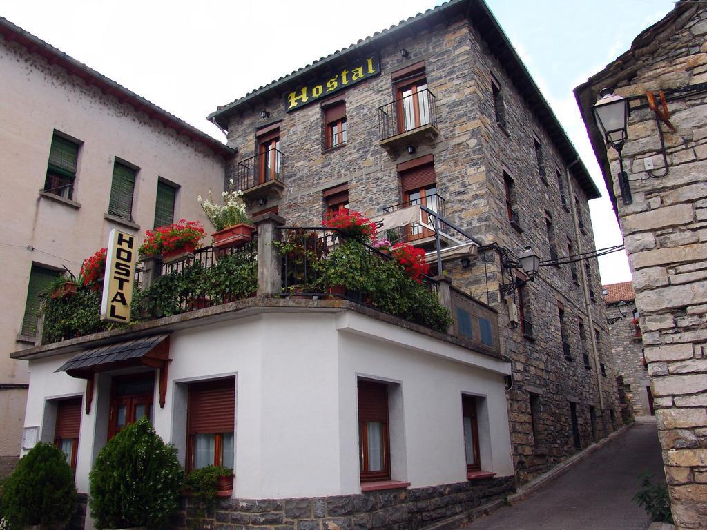 Hostal Pirineos Sarvisé Exterior foto